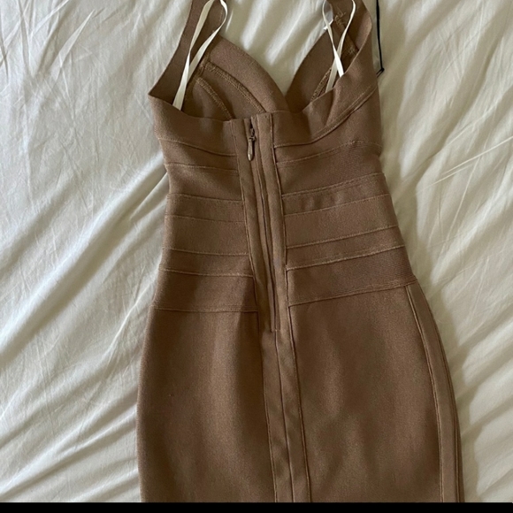 NWT Babaton dress - Picture 5 of 5